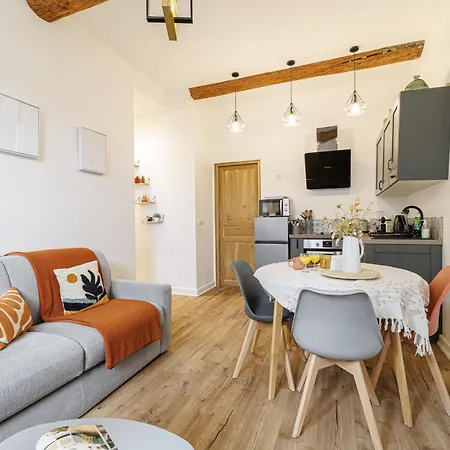 Apartment Old Town Superb New Flat, For 3, Ac, Wi-fi *
