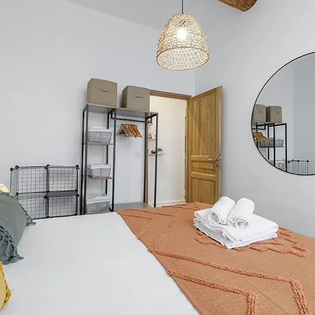 Apartment Old Town Superb New Flat, For 3, Ac, Wi-fi Antibes